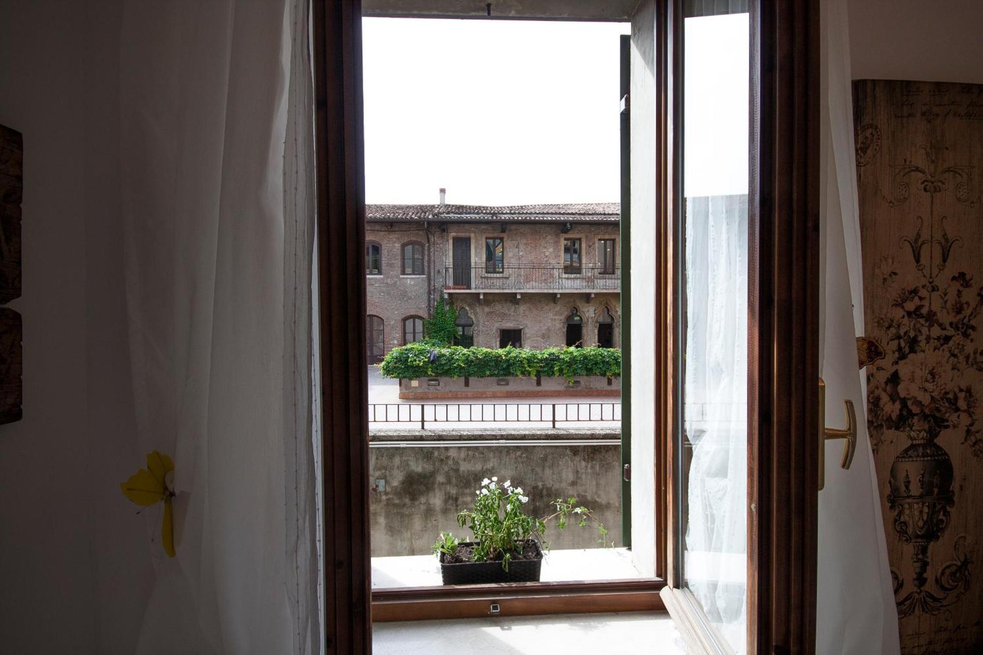 Le Suite Di Giulietta Verona Exterior photo